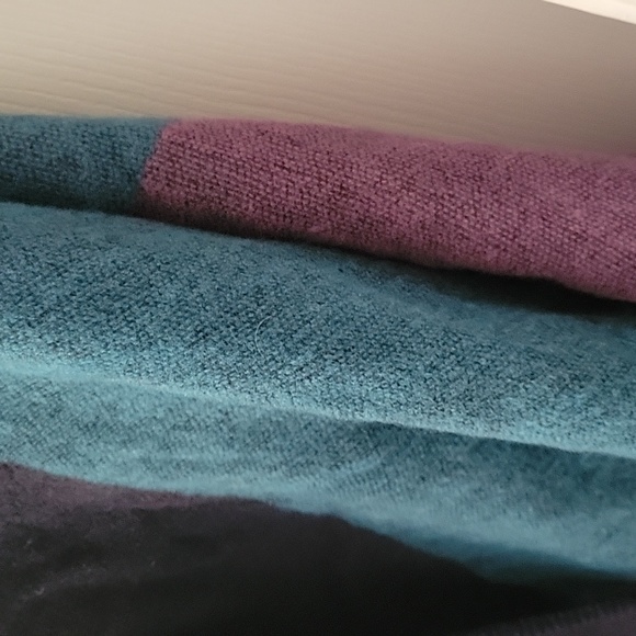 Blanket shawel - Picture 3 of 4